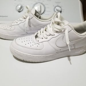 Nike Air Force 1 Low Triple White size 9.5 Mens